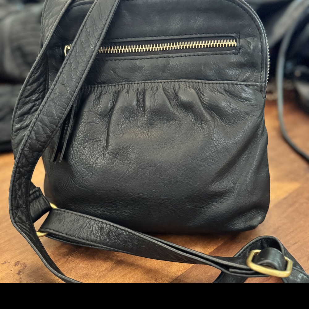 Chic Black Leather Crossbody Bag with Gold Zipper